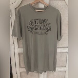 Like new Ed Sheeran NYC pop up t-shirt Autumn Variations Rockefeller Center L